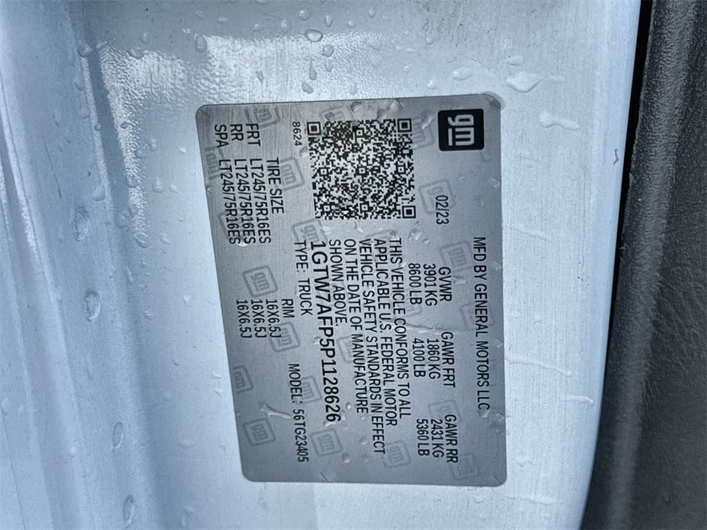 Thumbnail: 2023 GMC Savana - 18