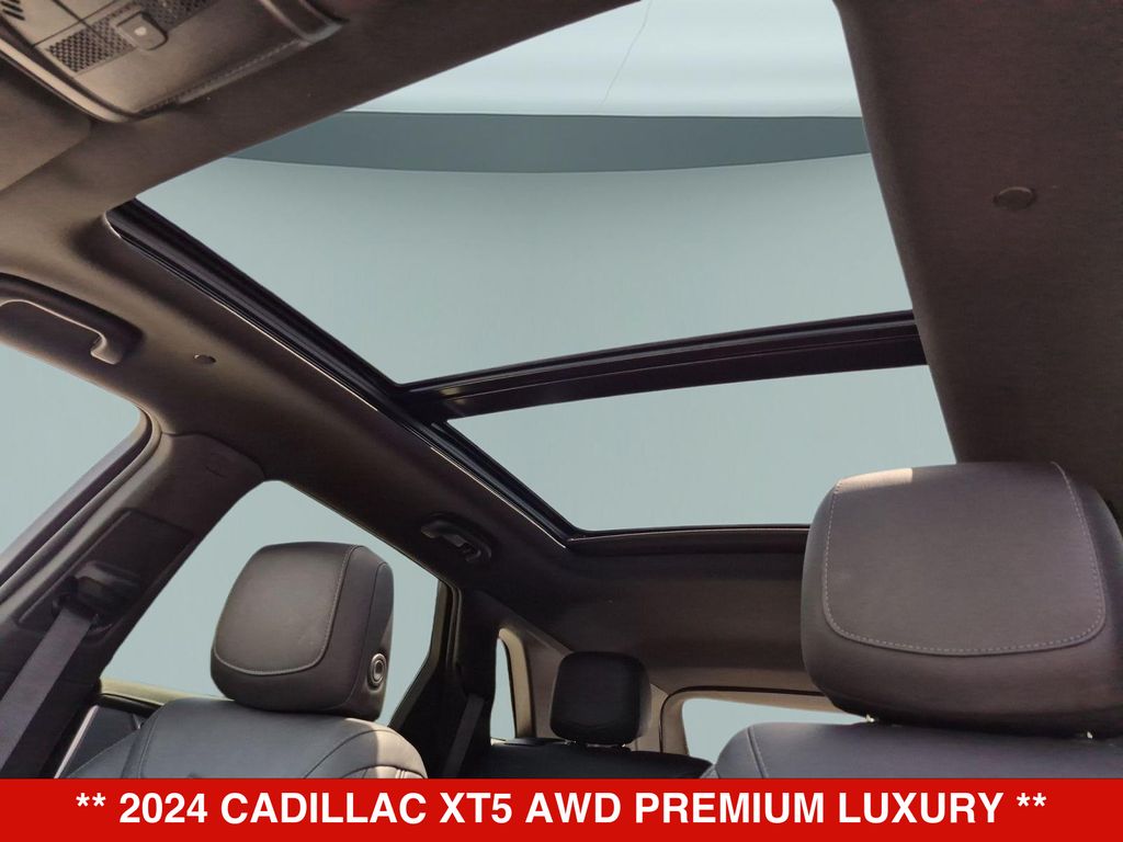 Thumbnail: 2024 Cadillac XT5 - 24