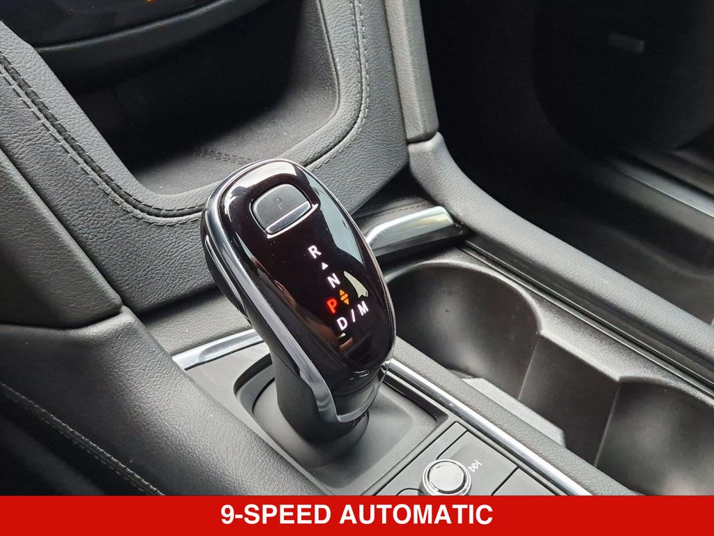 Thumbnail: 2024 Cadillac XT5 - 34