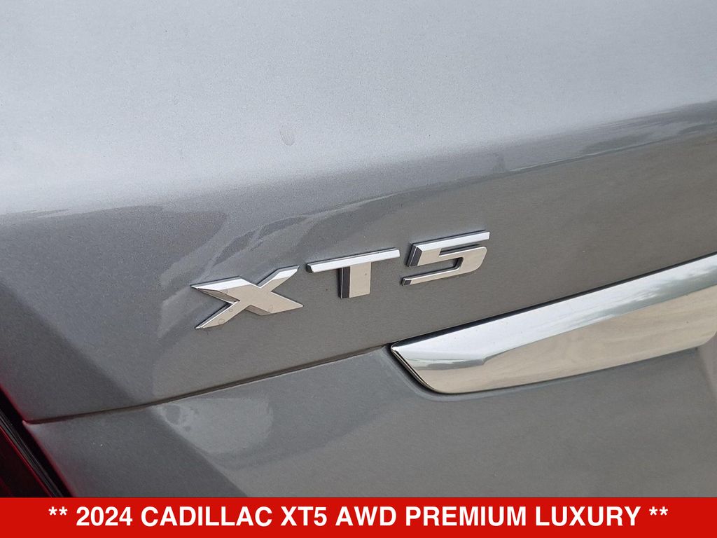 Thumbnail: 2024 Cadillac XT5 - 7