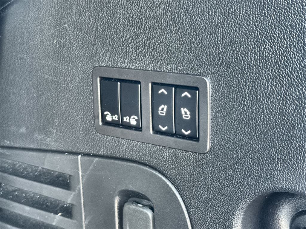 Thumbnail: 2020 Cadillac Escalade - 25