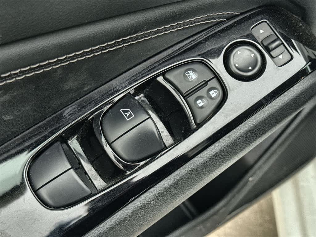 2023 Nissan Altima SL 22