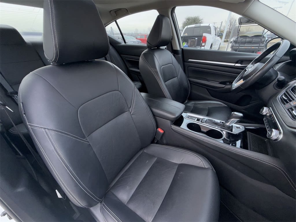2023 Nissan Altima SL 11