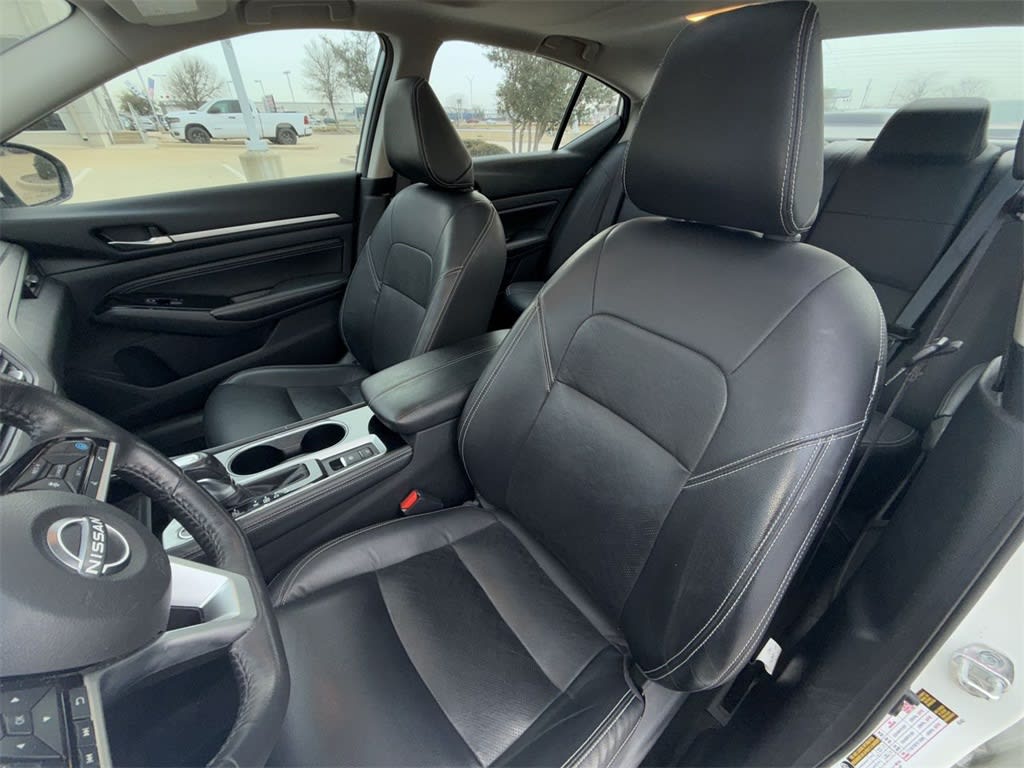 2023 Nissan Altima SL 10