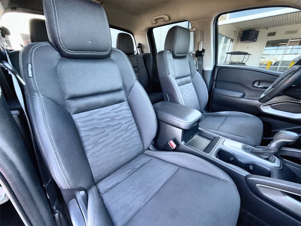 Thumbnail: 2022 Nissan Frontier - 10