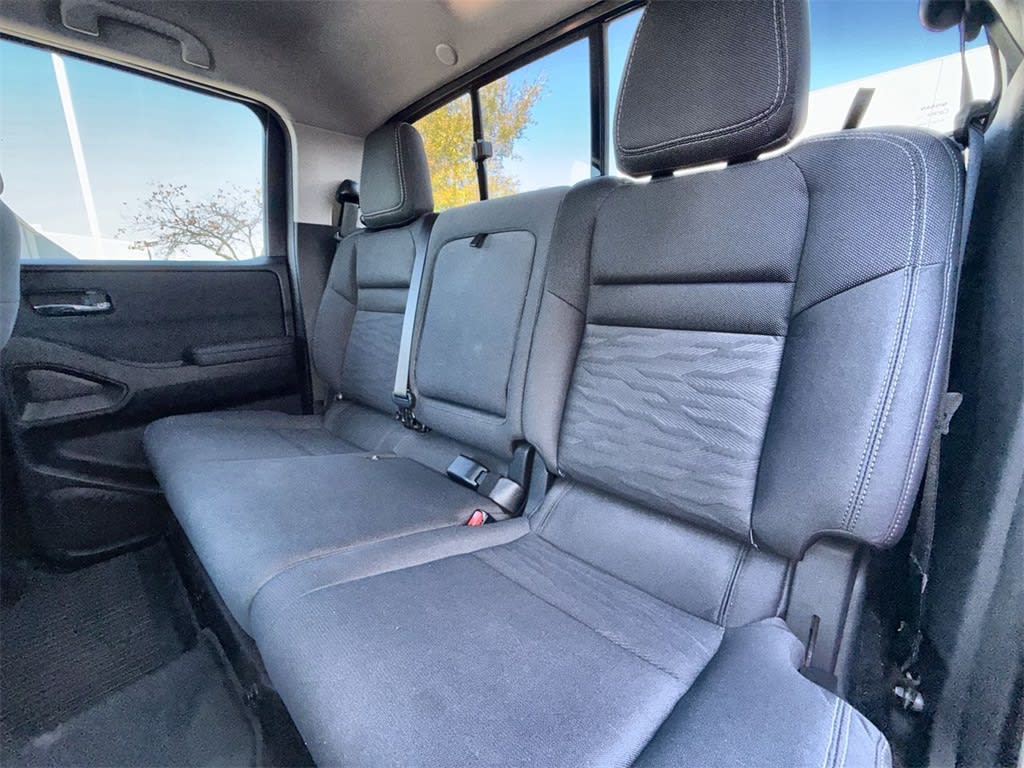 Thumbnail: 2022 Nissan Frontier - 11