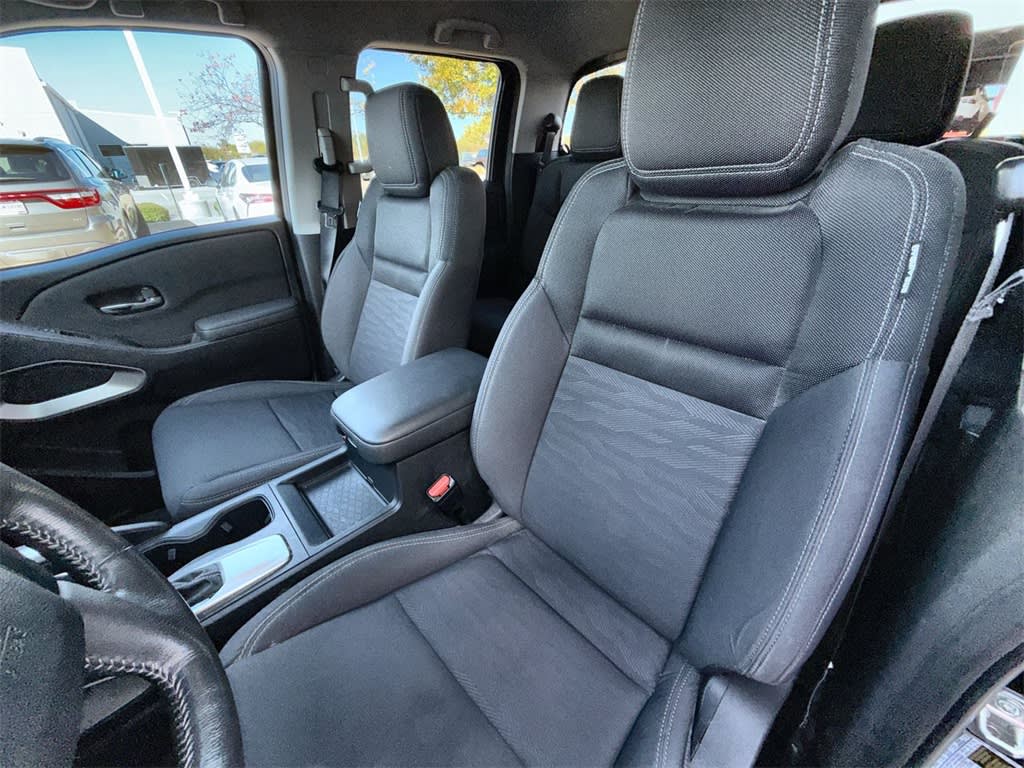 Thumbnail: 2022 Nissan Frontier - 9