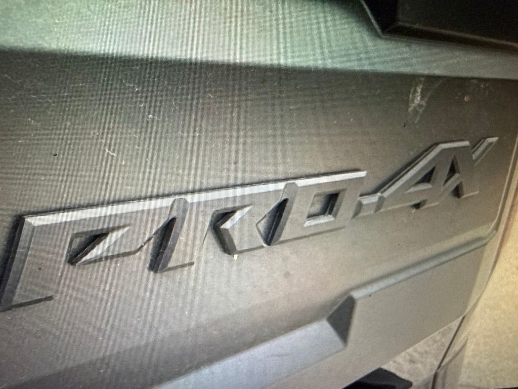 Thumbnail: 2026 Nissan Frontier - 17