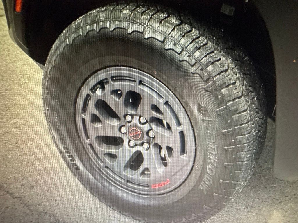 Thumbnail: 2026 Nissan Frontier - 6