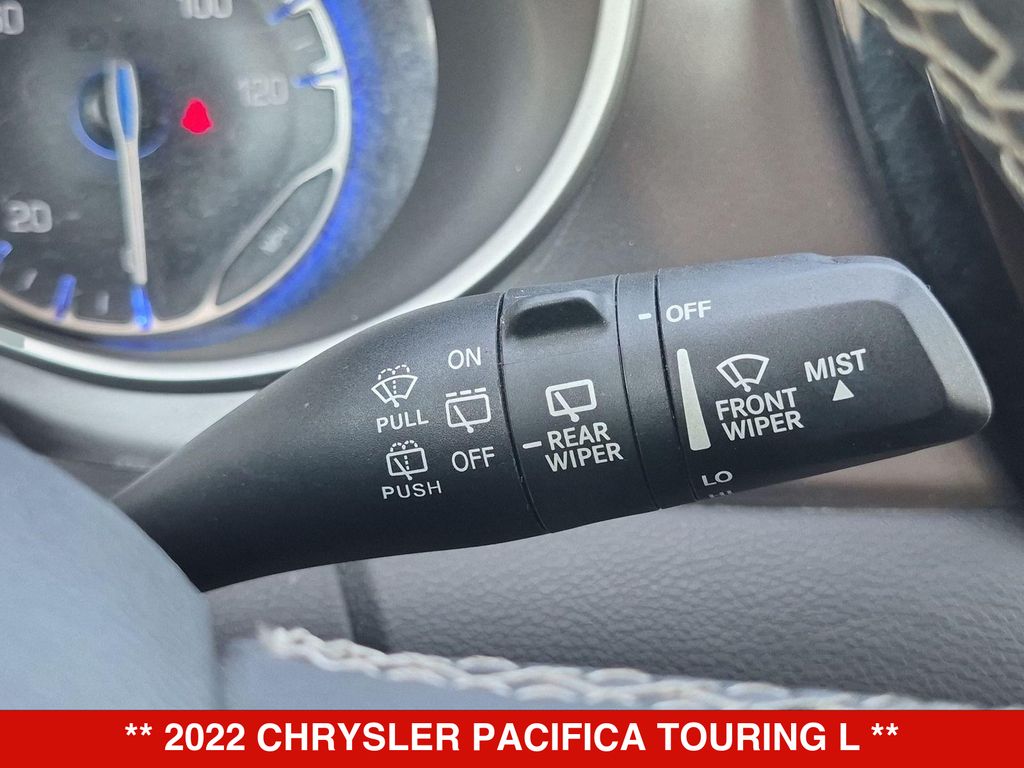 Thumbnail: 2022 Chrysler Pacifica - 14