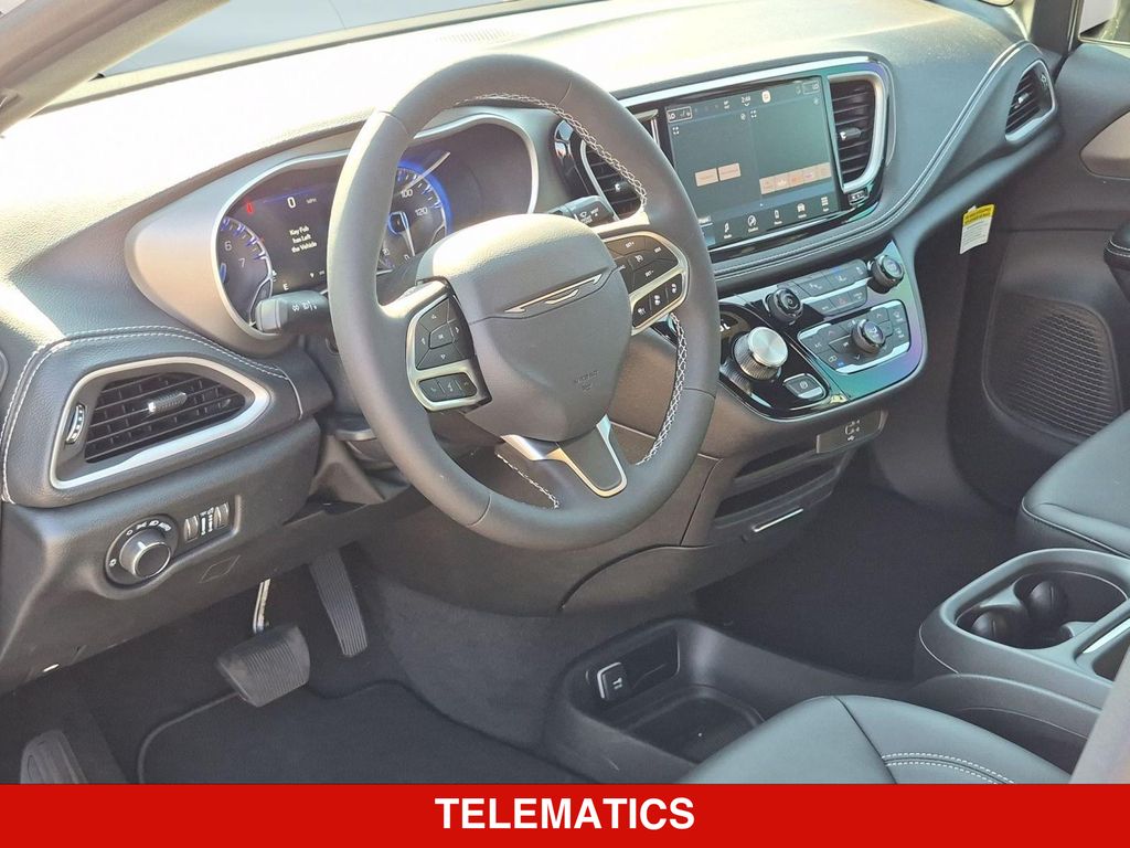 Thumbnail: 2027 Chrysler Pacifica - 2