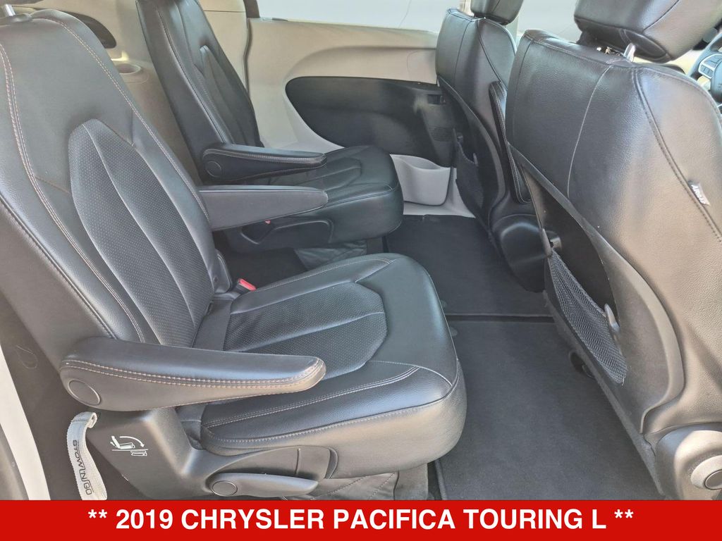 Thumbnail: 2019 Chrysler Pacifica - 26