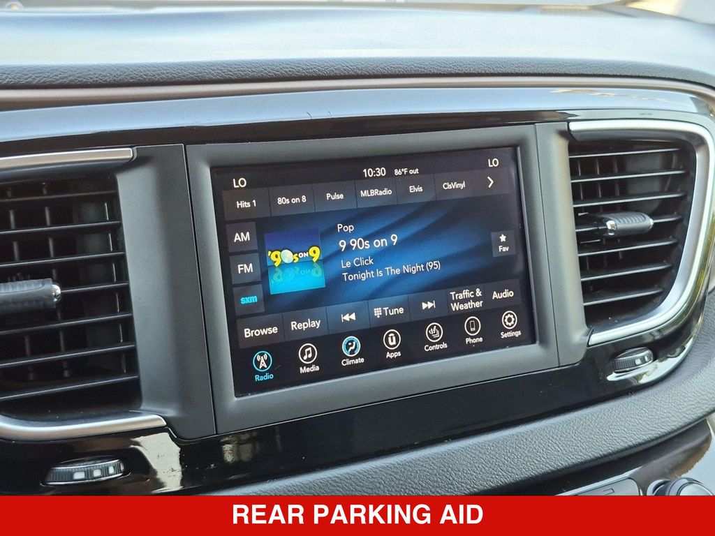 Thumbnail: 2019 Chrysler Pacifica - 15