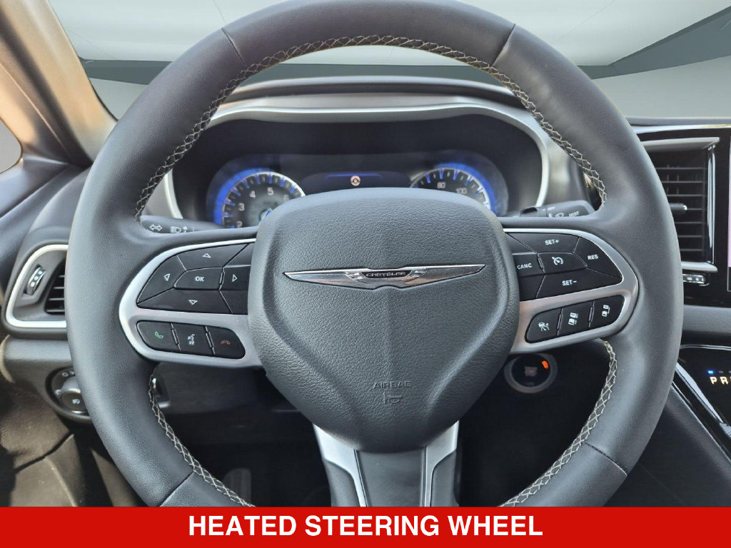 Thumbnail: 2025 Chrysler Pacifica - 8