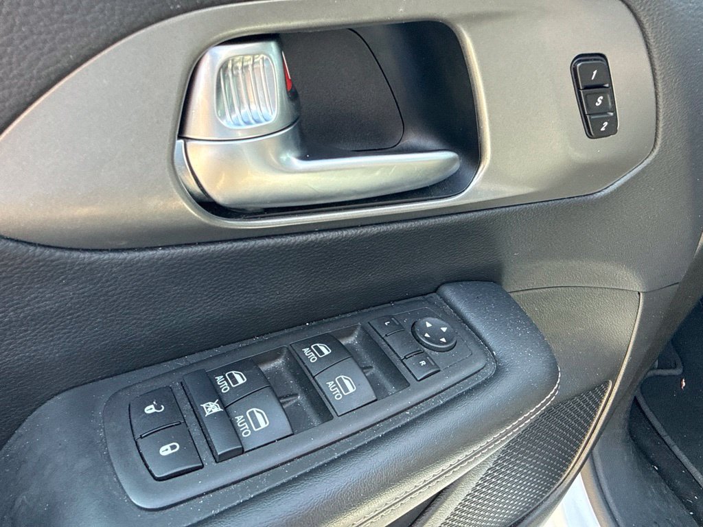 Thumbnail: 2025 Chrysler Pacifica - 18