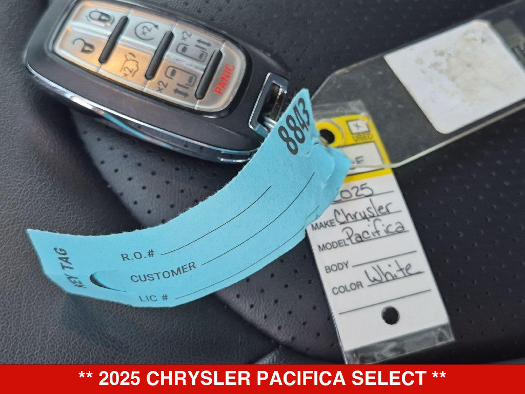 Thumbnail: 2025 Chrysler Pacifica - 17