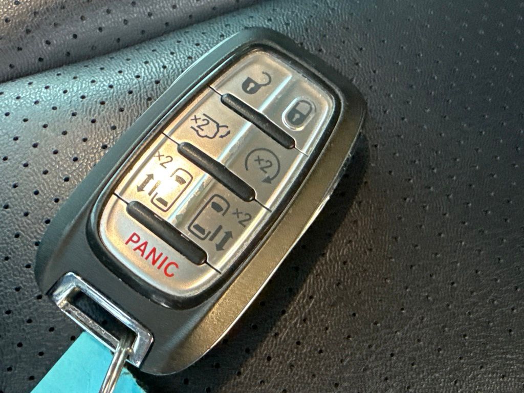 Thumbnail: 2025 Chrysler Pacifica - 14