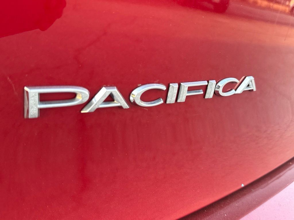 Thumbnail: 2025 Chrysler Pacifica - 6