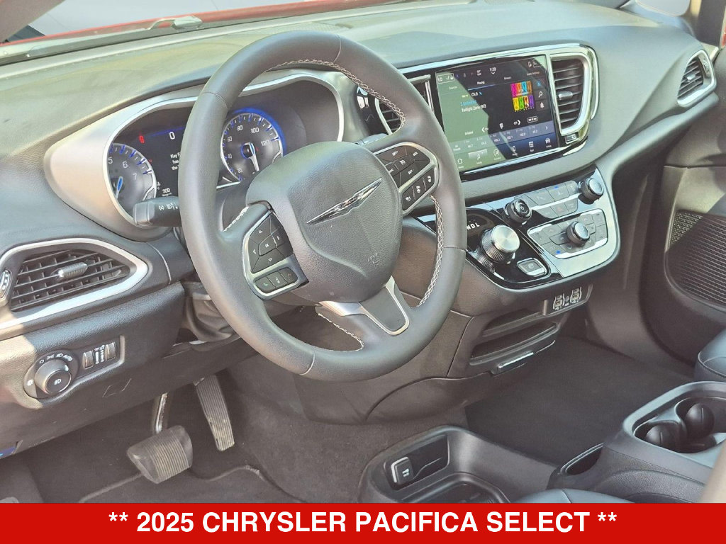 Thumbnail: 2025 Chrysler Pacifica - 2