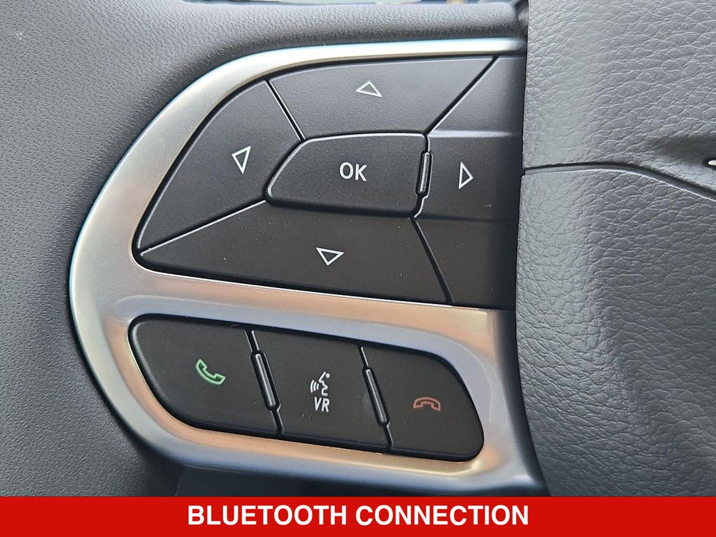 Thumbnail: 2027 Chrysler Pacifica - 25