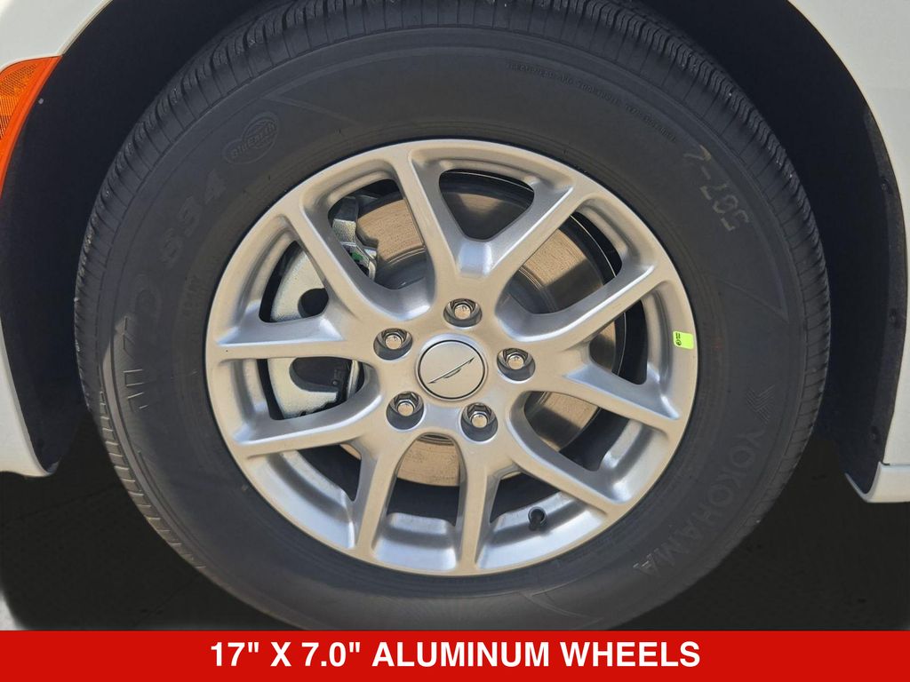 Thumbnail: 2027 Chrysler Pacifica - 8