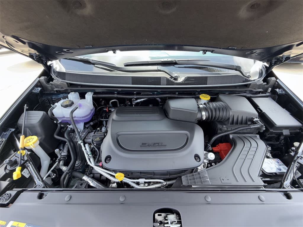 Thumbnail: 2025 Chrysler Pacifica - 9