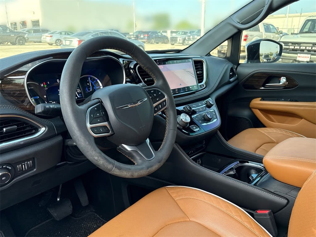 Thumbnail: 2022 Chrysler Pacifica - 2