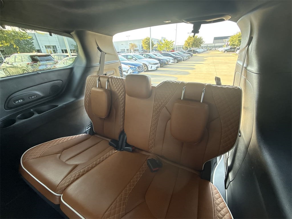 Thumbnail: 2024 Chrysler Pacifica - 21