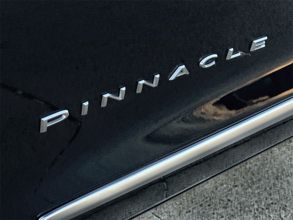 Thumbnail: 2024 Chrysler Pacifica - 7