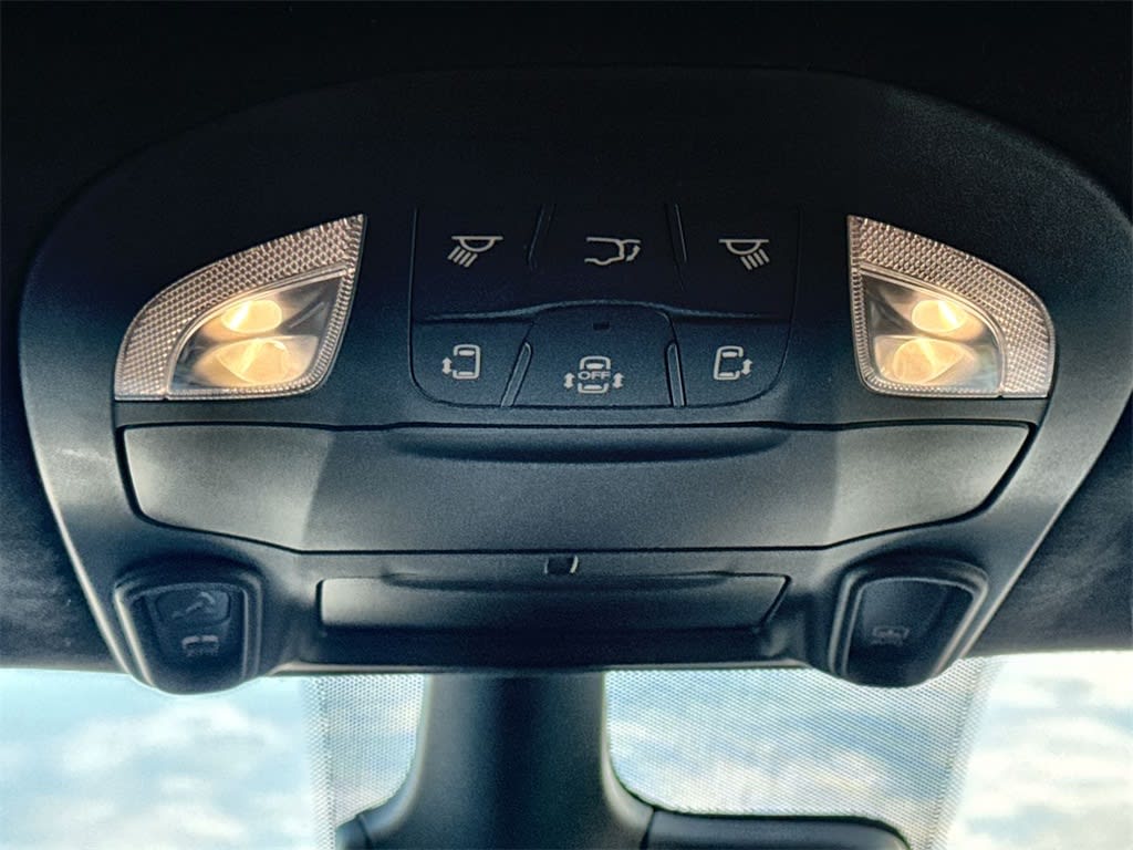 Thumbnail: 2024 Chrysler Pacifica - 23