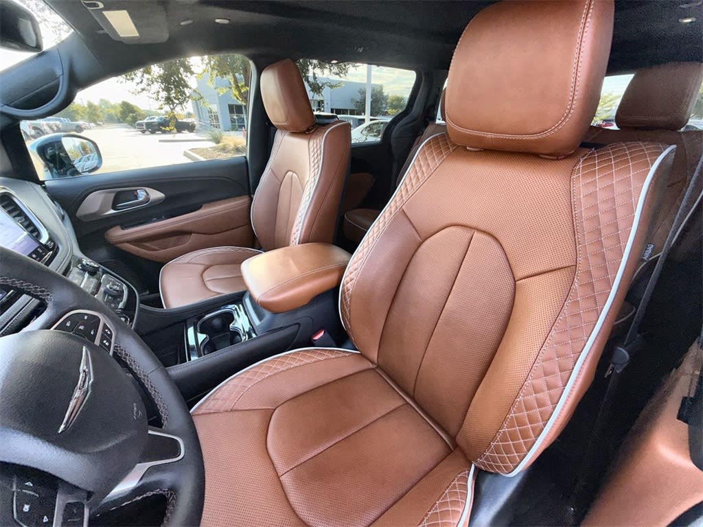 Thumbnail: 2024 Chrysler Pacifica - 11