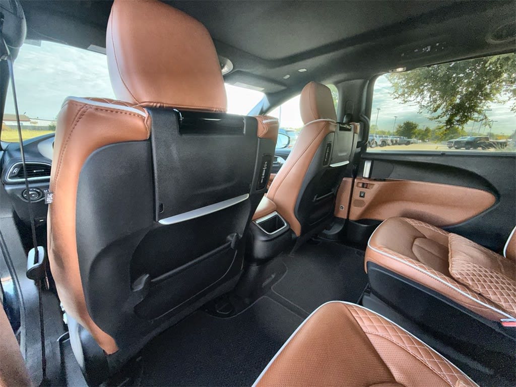 Thumbnail: 2024 Chrysler Pacifica - 13