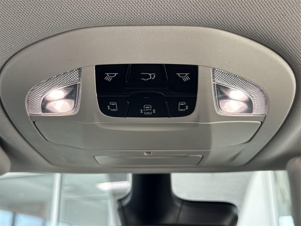 Thumbnail: 2024 Chrysler Pacifica - 22