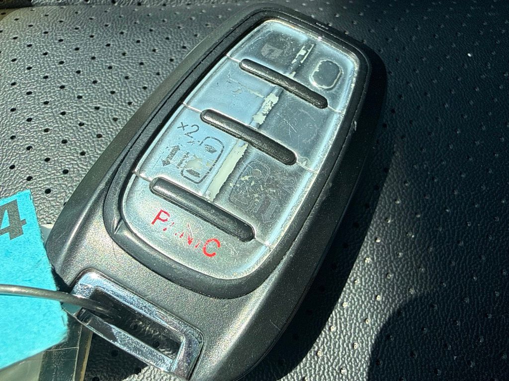 Thumbnail: 2024 Chrysler Pacifica - 12