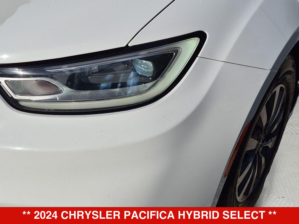 Thumbnail: 2024 Chrysler Pacifica - 21