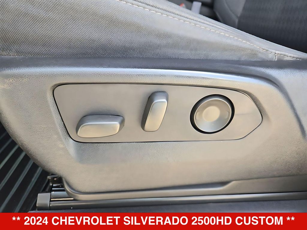 Thumbnail: 2024 Chevrolet Silverado 2500 - 25