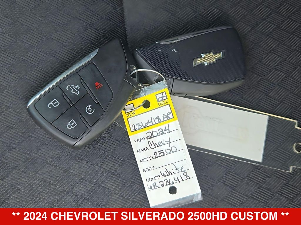 Thumbnail: 2024 Chevrolet Silverado 2500 - 17