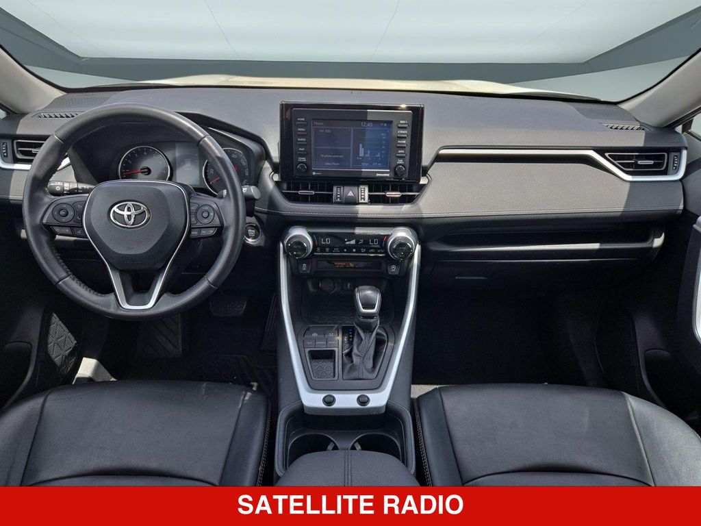 Thumbnail: 2021 Toyota RAV4 - 10
