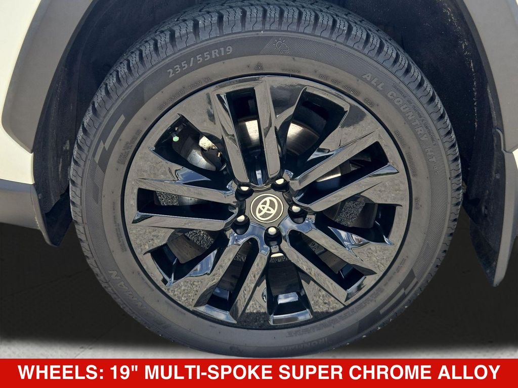Thumbnail: 2021 Toyota RAV4 - 8