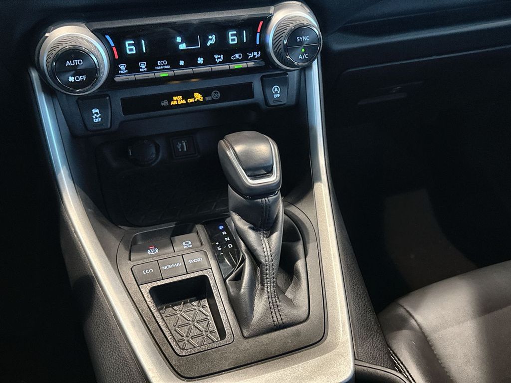 Thumbnail: 2023 Toyota RAV4 - 14