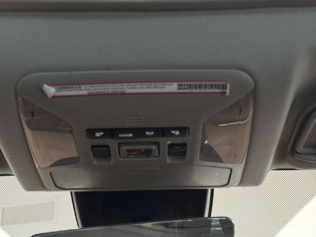 Thumbnail: 2023 Toyota RAV4 - 22