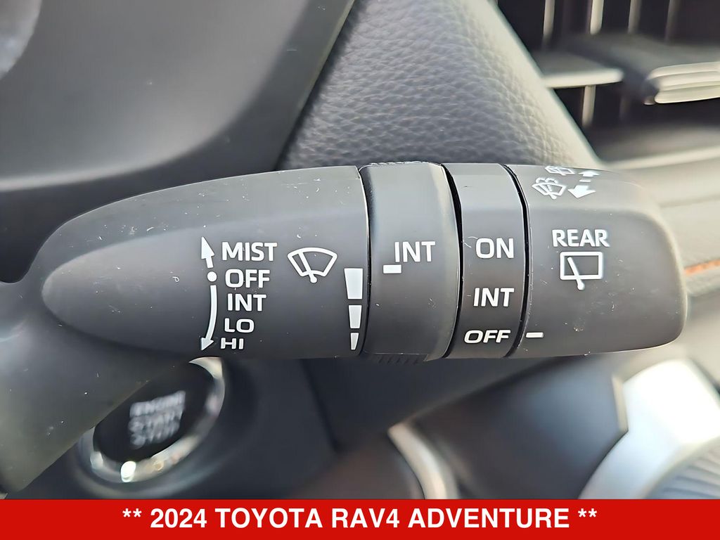 Thumbnail: 2024 Toyota RAV4 - 32