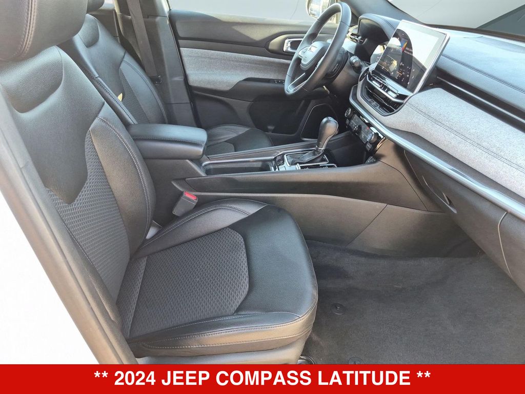 Thumbnail: 2024 Jeep Compass - 26