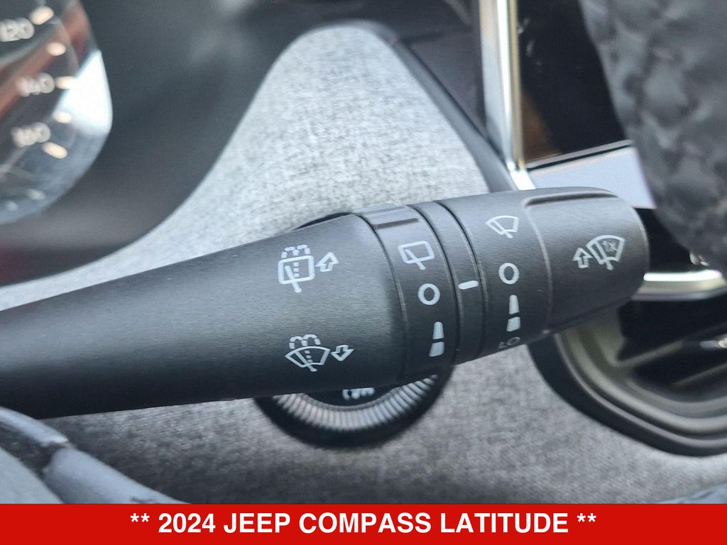 Thumbnail: 2024 Jeep Compass - 18