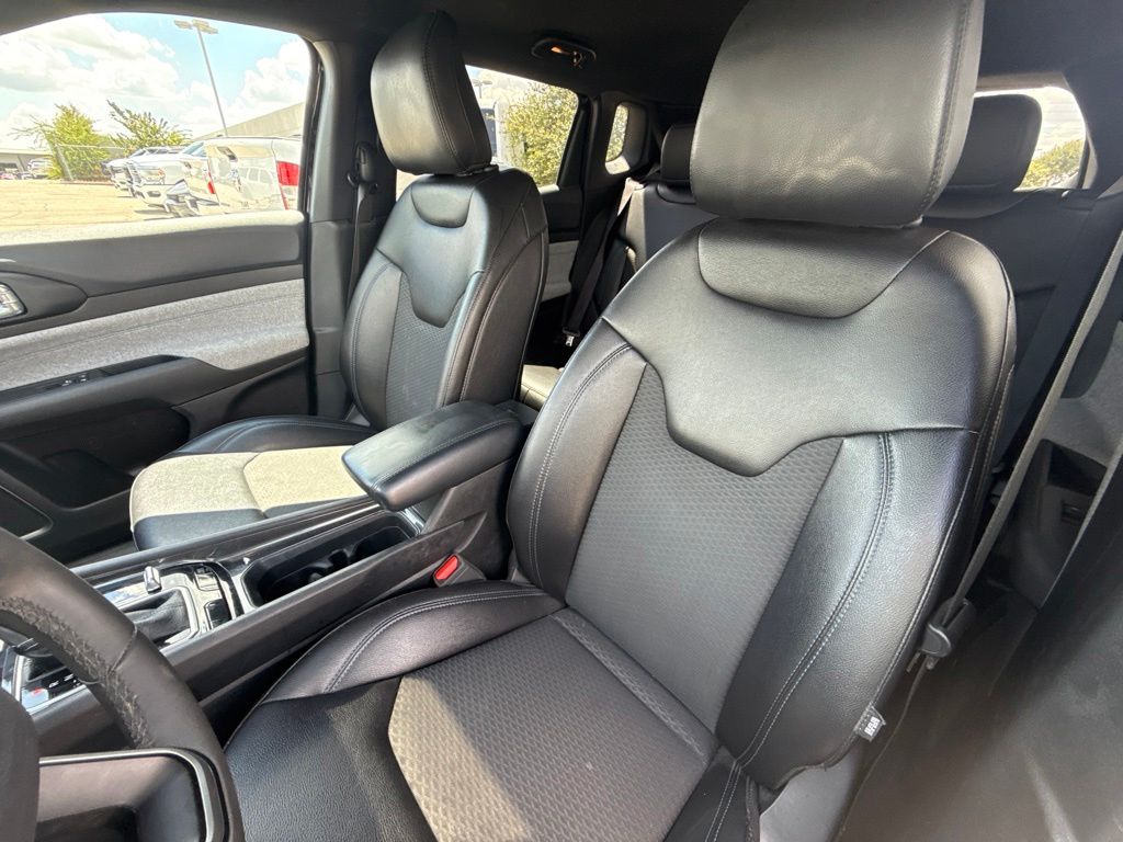 Thumbnail: 2024 Jeep Compass - 8