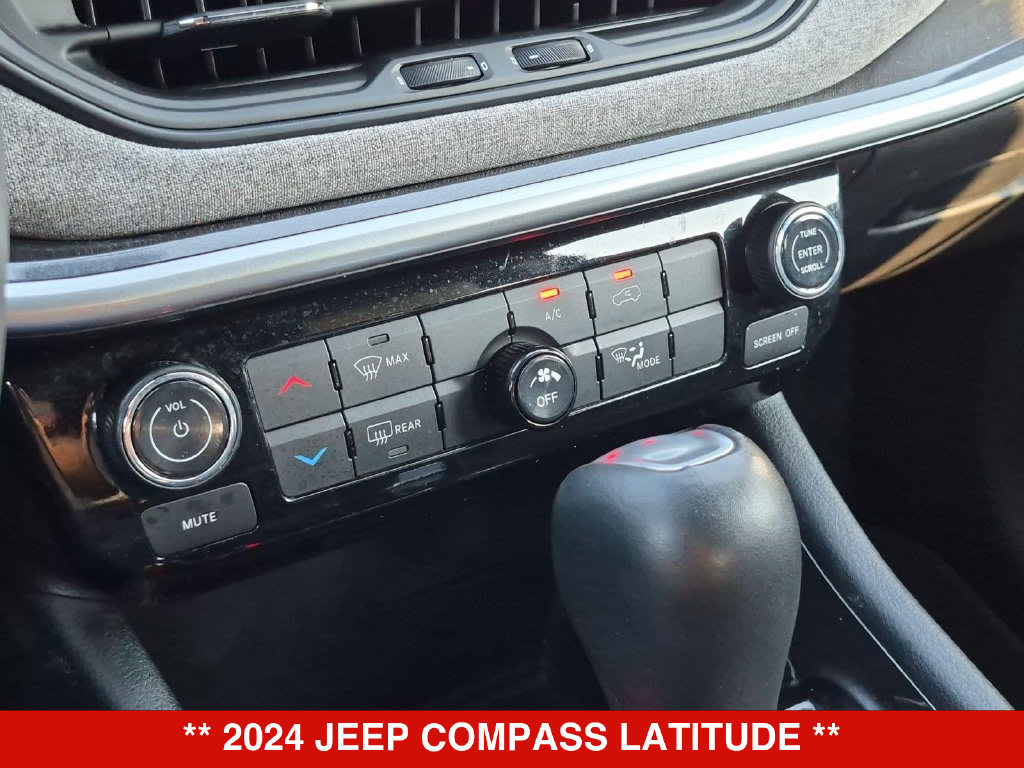 Thumbnail: 2024 Jeep Compass - 32