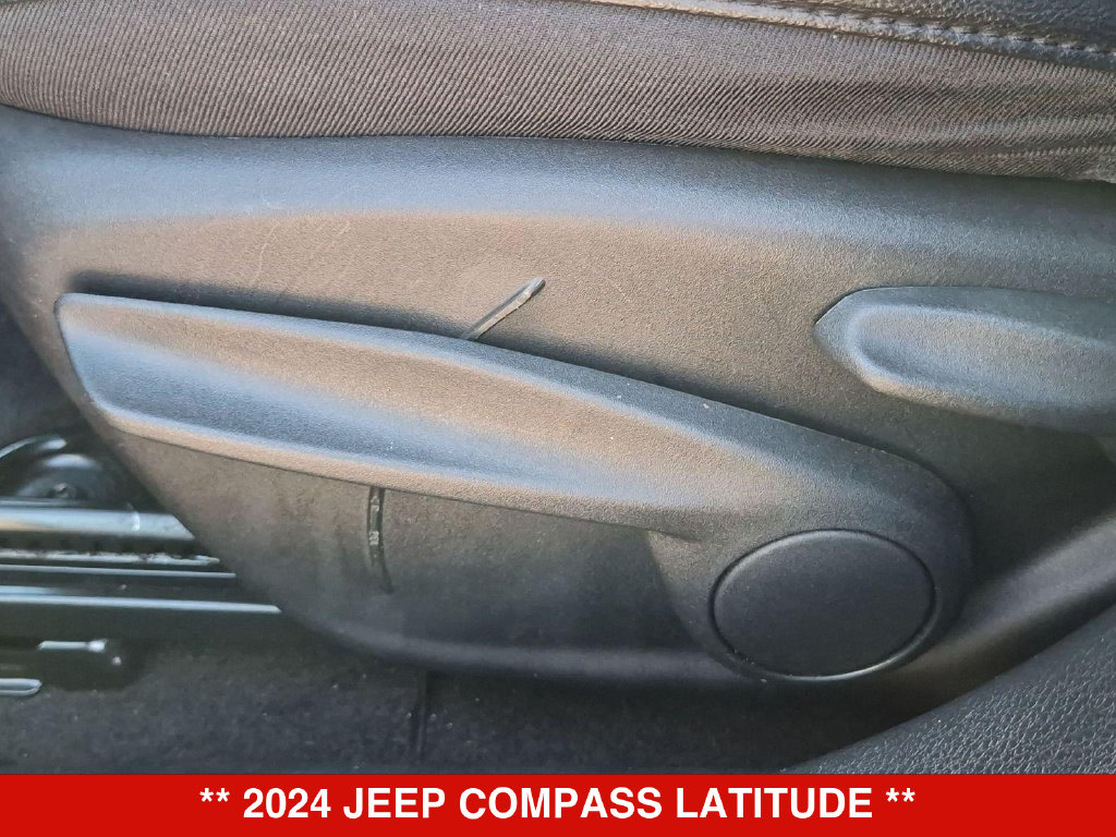 Thumbnail: 2024 Jeep Compass - 23