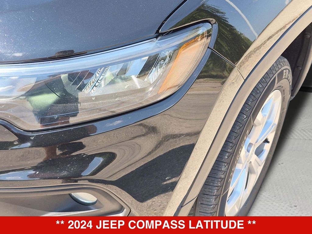 Thumbnail: 2024 Jeep Compass - 23