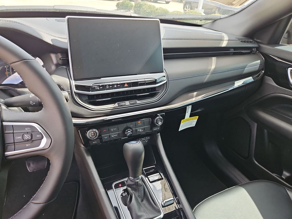 Thumbnail: 2026 Jeep Compass - 15