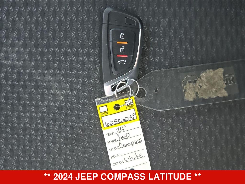 Thumbnail: 2024 Jeep Compass - 18
